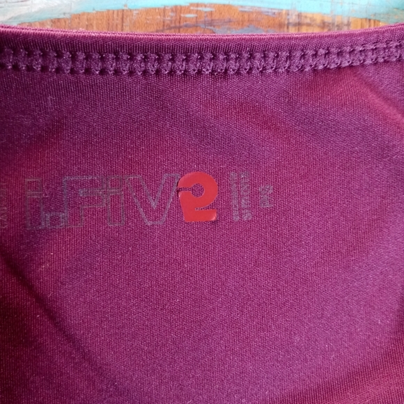 Women's petite work out tank top - Picture 4 of 6